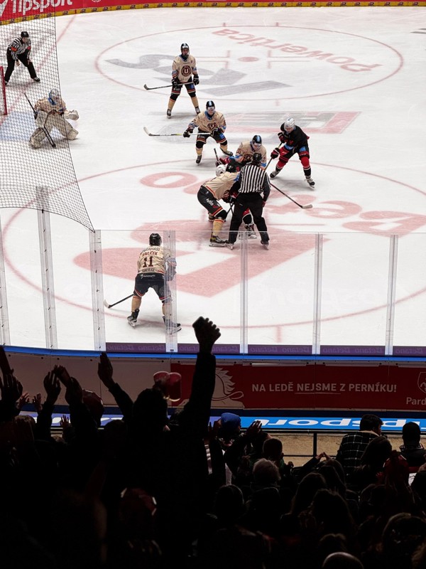 Východočeské derby mezi univerzitními týmy Riders Pardubice a United Hradec Králové